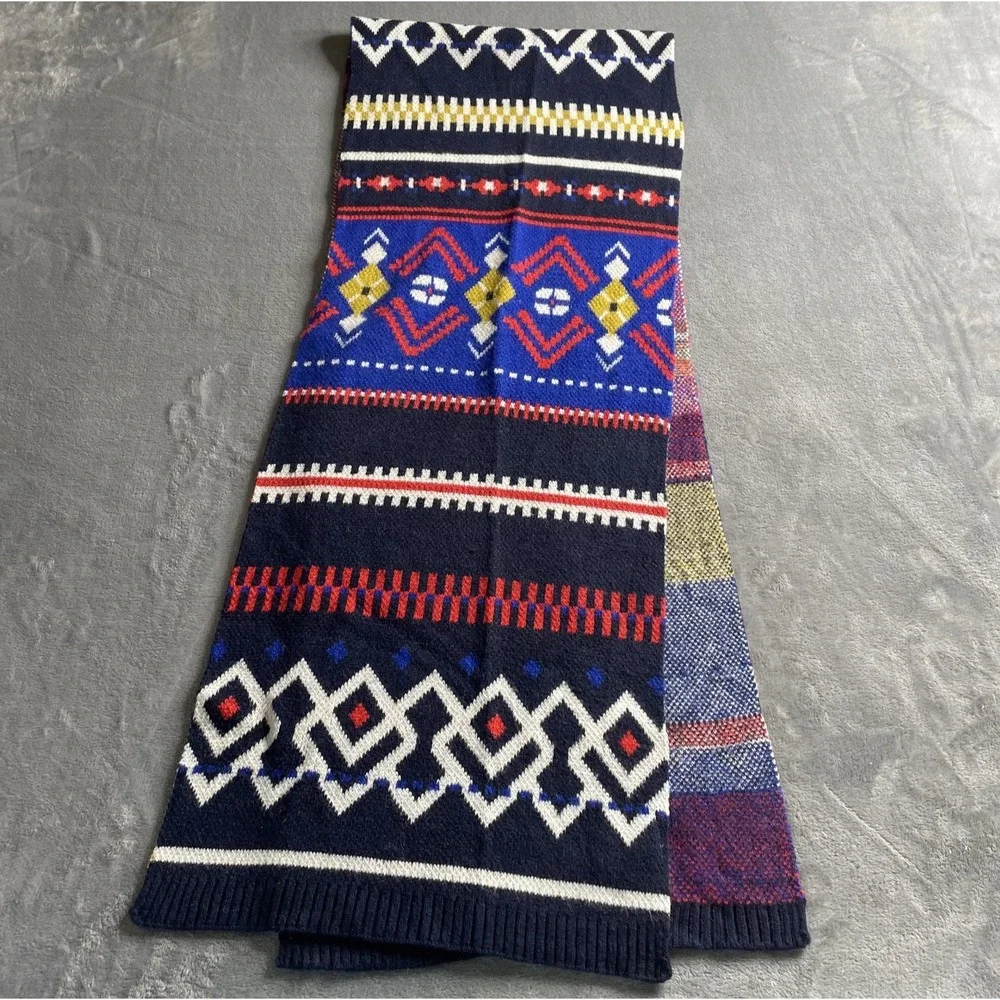 Old Navy Unisex Winter Scarf Black Blue and Red Diamond Pattern 13x70 Acrylic‎